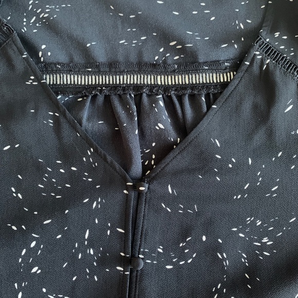 Women's Black Patterned Top - Picture 4 of 6